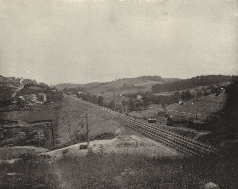 Studny na zemní plyn, Grapeville, Pensylvánie (čb fotografie) od American Photographer (after)