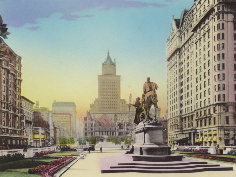 New York: Pátá Avenue a Plaza; Heckscher Bldg; socha gen. Shermana; Hotel Plaza (foto) od American Photographer (after)