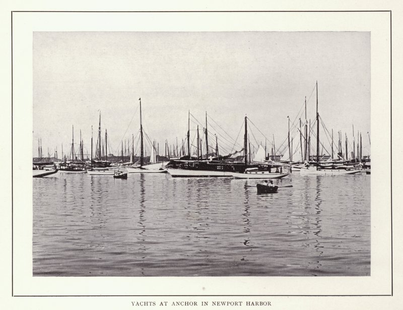 Newport, Rhode Island: Jachty v Anchor v přístavu Newport (černobílá fotografie) od American Photographer (after)