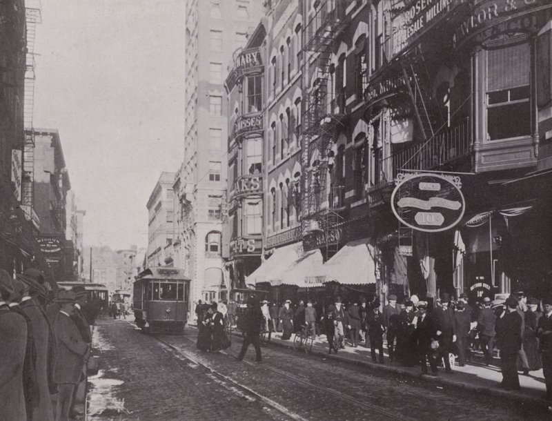 Providence, Rhode Island: Westminster Street (černobílá fotografie) od American Photographer (after)