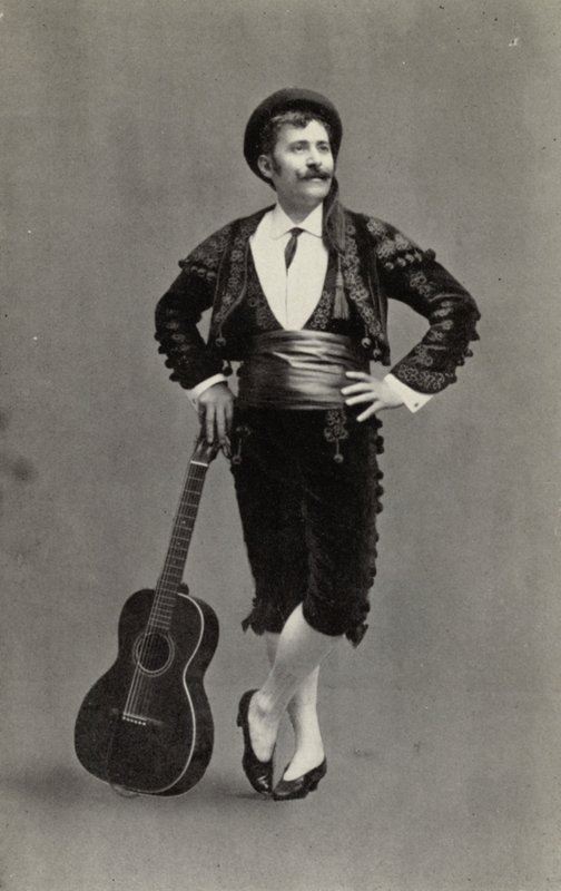 Guiseppe Campanari jako Figaro v "Lazebníku sevillském" (čb fotografie) od American Photographer