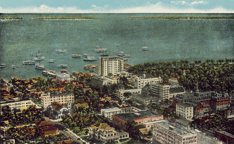Miami, Florida, asi 1925: Pohled na Miami z ptačí perspektivy (barevná fotografie) od American Photographer