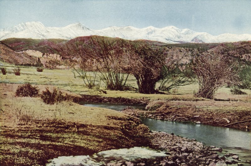 Snowy Range, poblíž Trinidadu, Colorado (barevná fotografie) od American Photographer