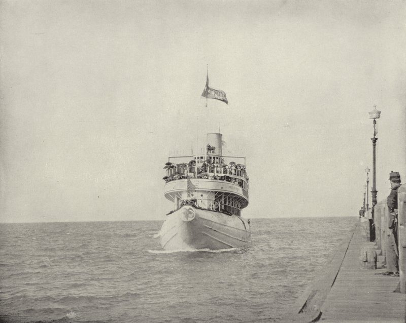 Parník Whaleback od American Photographer