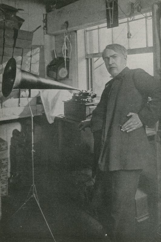 Thomas Edison ve své dílně od American Photographer