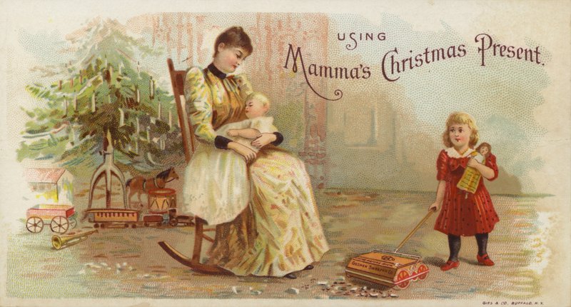 Dívka pomocí koberce Sweeper, zatímco matka kolébky dítě od American School