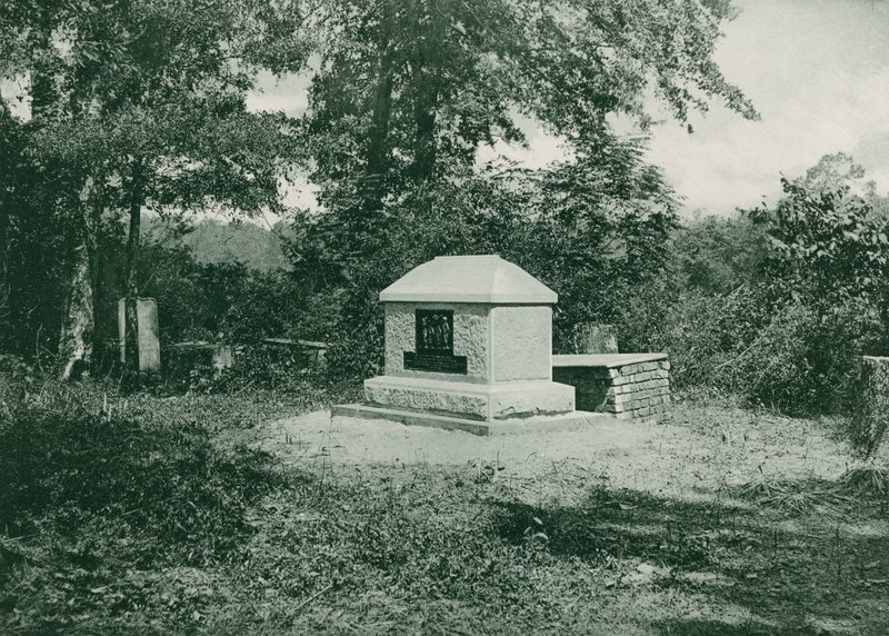 Hrob generála Marion (fotohlubotisk) od American School