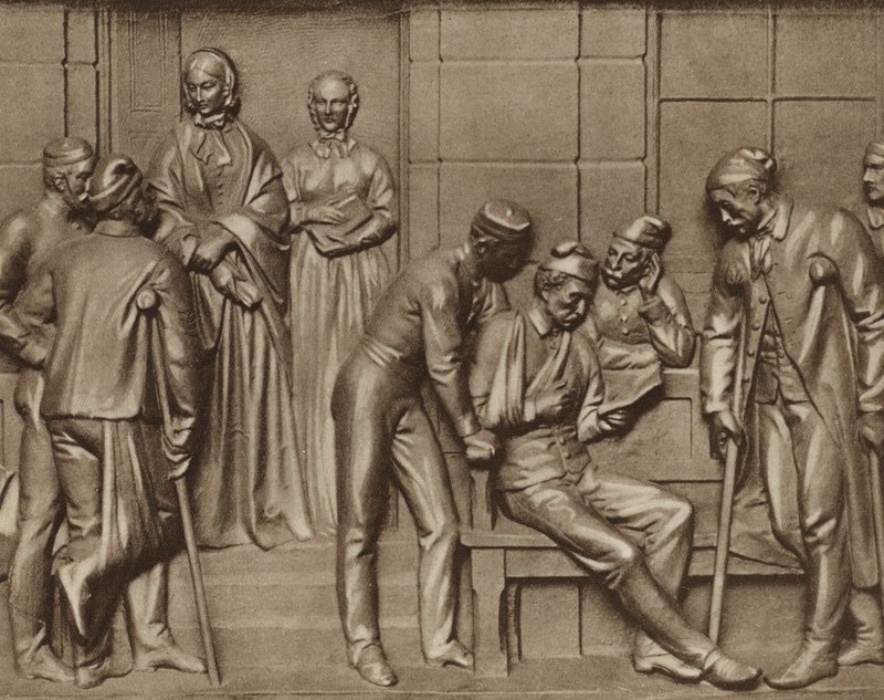 Florence Nightingale na návštěvě u pacientů, úleva v nemocnici Woolwich v Londýně (č/b foto) od Arthur George Walker