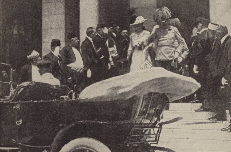 Arcivévoda Franz Ferdinand a arcivévodkyně Sophie Rakouská v Sarajevu krátce před jejich atentátem, 1914 od Austrian Photographer