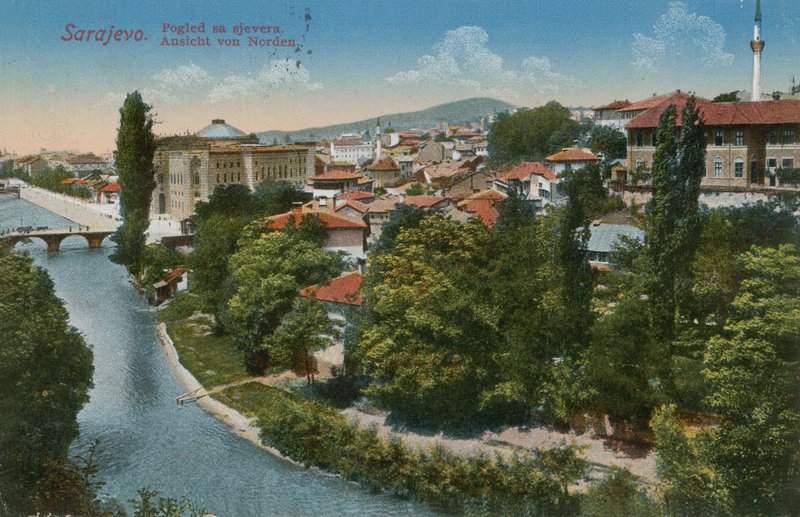 Sarajevo - pohled na sever města. Pohlednice odeslána v roce 1913. od Bosnian Photographer