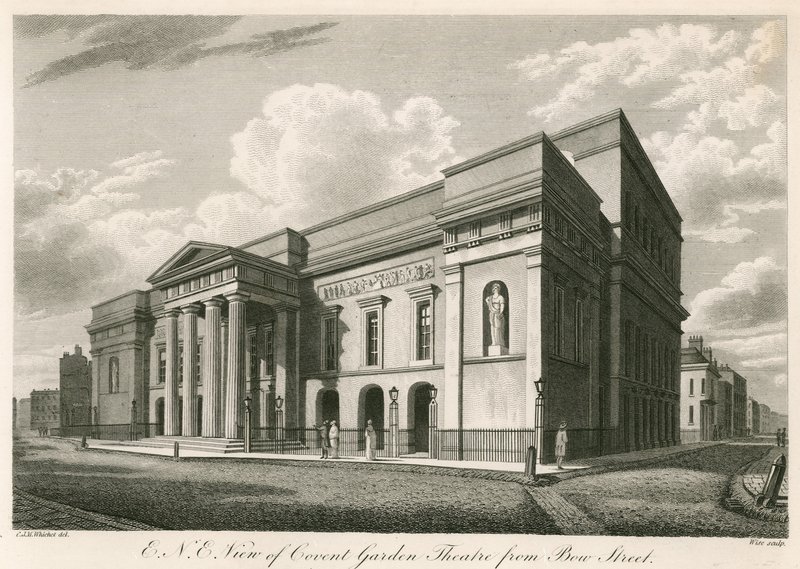 Exteriér severovýchodní pohled na Covent Garden Theatre, Londýn, z Bow Street od C. John Mayle Whichelo
