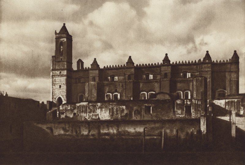 Mexiko: Tepeapa, zřícenina kláštera (č/b foto) od Cecile Seler Sachs
