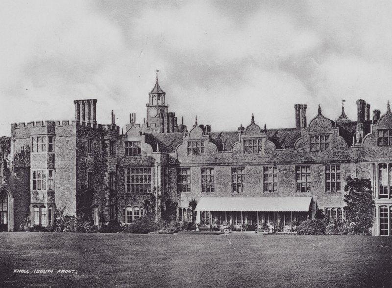 Knole, jižní fronta (č/b foto) od Charles Essenhigh Corke
