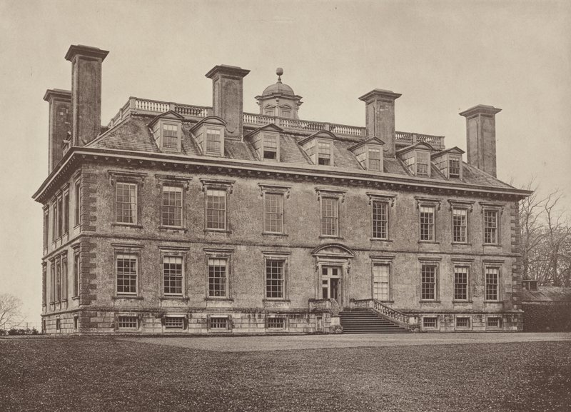 Coleshill, Berkshire, vstupní fronta od Charles Latham