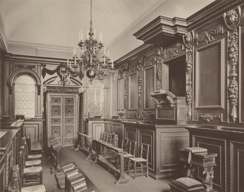Zámek Farnham, Surrey, kaple od Charles Latham
