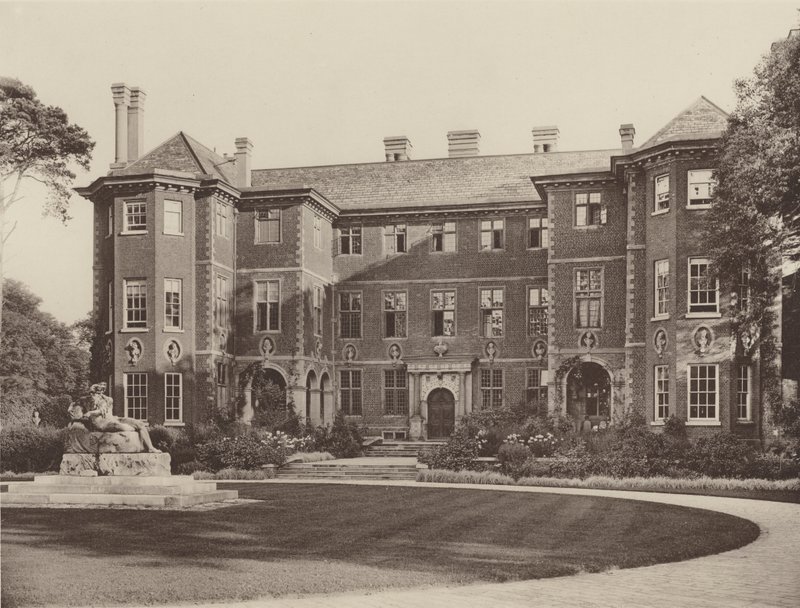 Ham House, Petersham, vstupní průčelí od Charles Latham