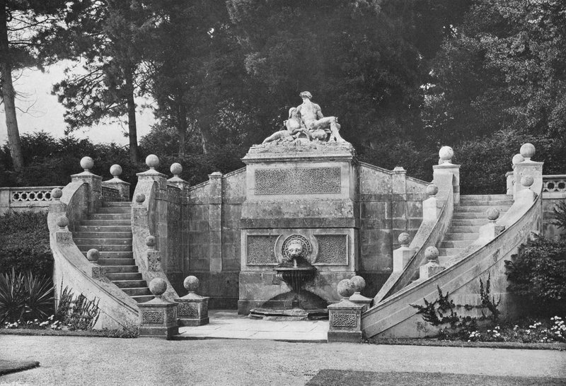 Fontána Neptunova schodiště od Charles Latham