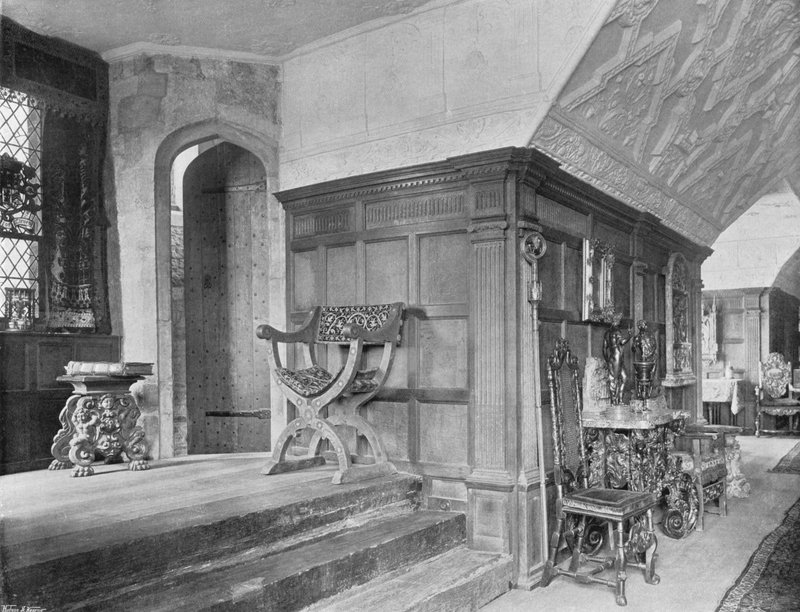 The Gallery Bay a Newel Stair od Charles Latham