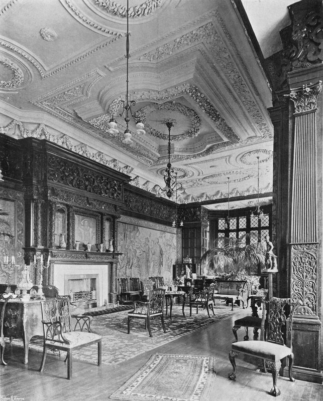 Dlouhá galerie od Charles Latham