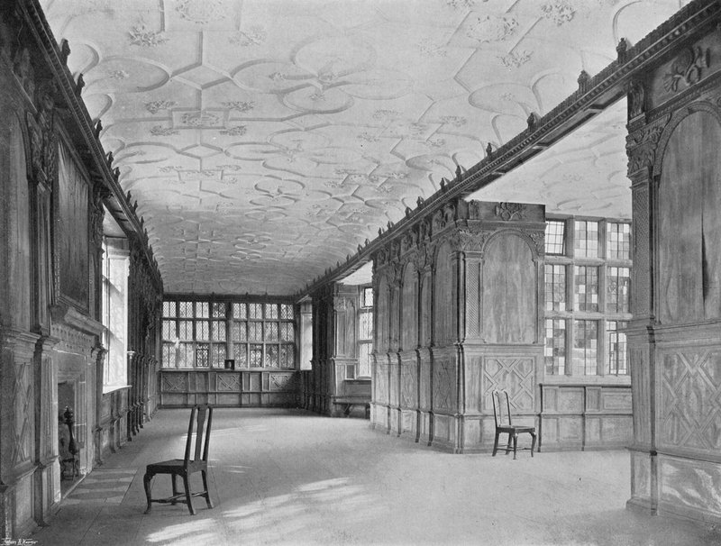 Dlouhá galerie od Charles Latham