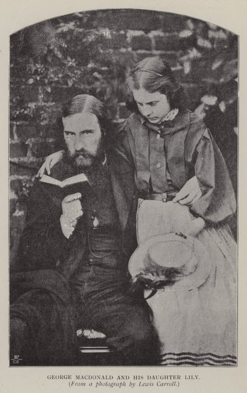 George Macdonald a jeho dcera Lily (černobílá fotografie) od Charles Lutwidge Dodgson
