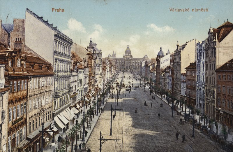 Pohlednice zobrazující celkový pohled na Václavské náměstí od Czech Photographer