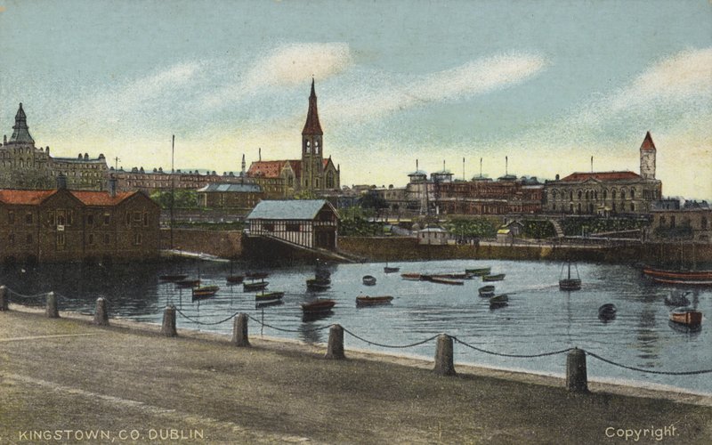 Dun Laoghaire Kingstown, hrabství Dublin, Irsko barevné fotografie od Desire Chaineux