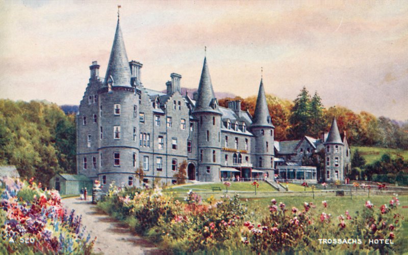 Hotel Trossachs od English School