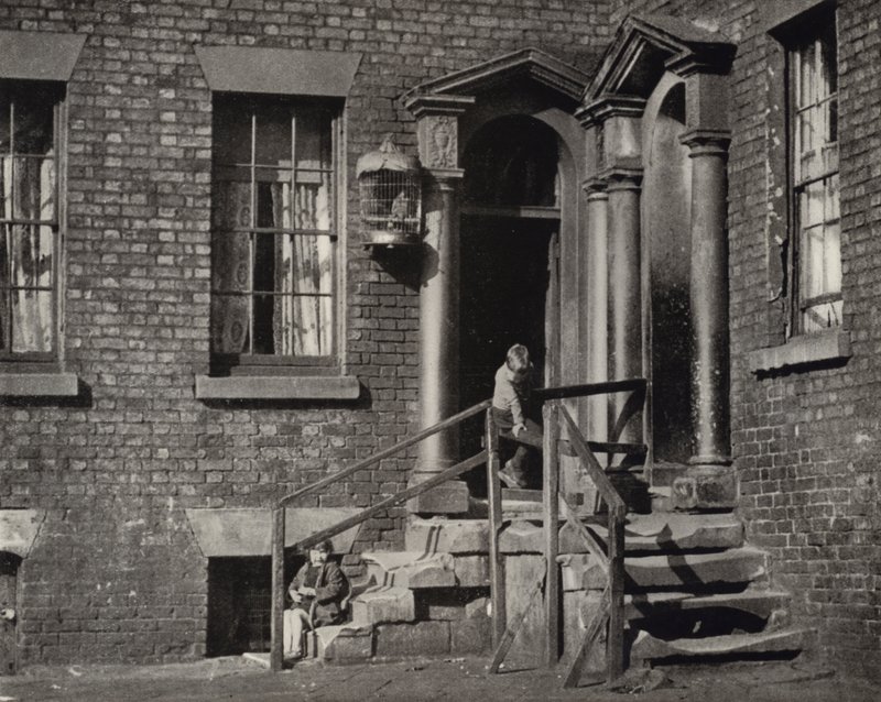 Koutek starého Liverpoolu (černobílá fotografie) od English Photographer