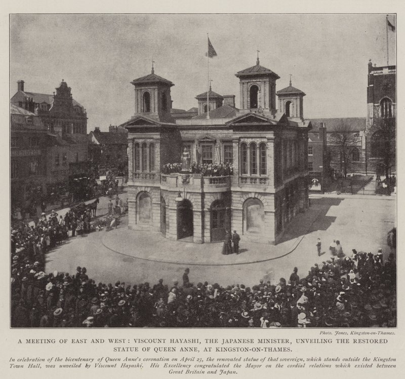 Setkání Východu a Západu, vikomt Hayashi, japonský ministr, při odhalení zrestaurované sochy královny Anny, v Kingston-on-Thames, 3. května 1902 od English Photographer