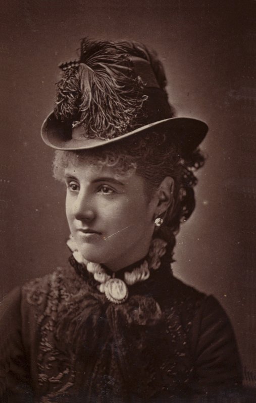 Adelaide Neilsonová od English Photographer