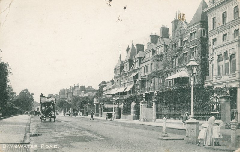 Bayswater Road od English Photographer