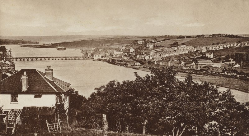 Bideford z Upcott, Looking North (černobílá fotografie) od English Photographer