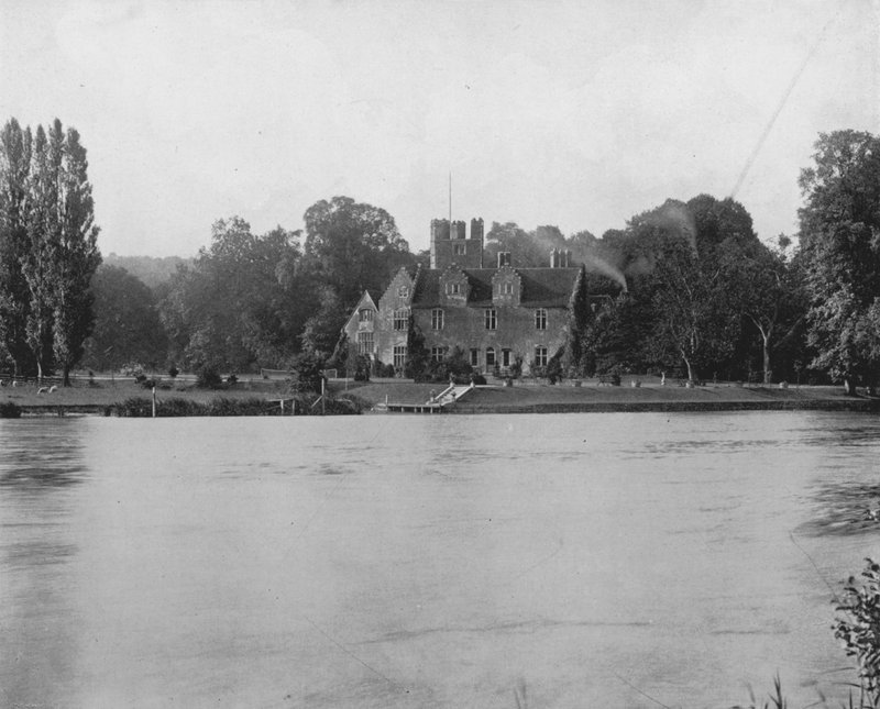 Bisham Abbey (černobílá fotografie) od English Photographer