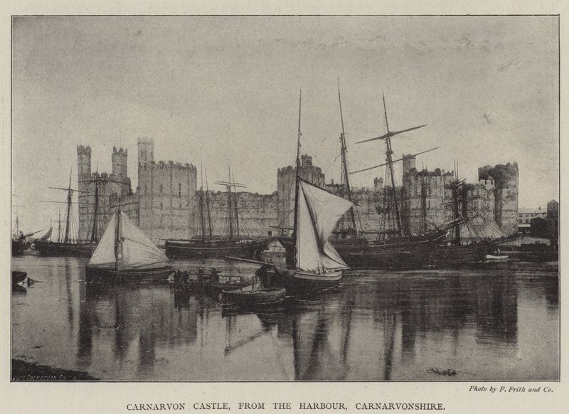 Hrad Carnarvon, z Harbour, Carnarvonshire od English Photographer
