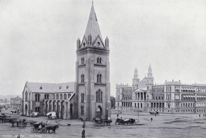 Church Square, Pretoria (černobílá fotografie) od English Photographer