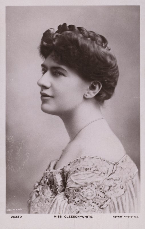 Cicely Gleeson-White, anglický soprán od English Photographer