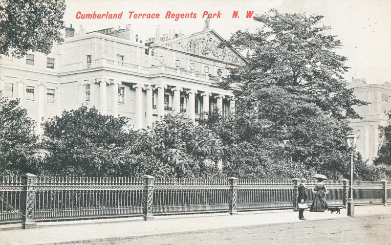 Cumberland Terrace v Regents Park od English Photographer