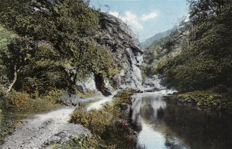 Dovedale, The Lion-faced Rock od English Photographer