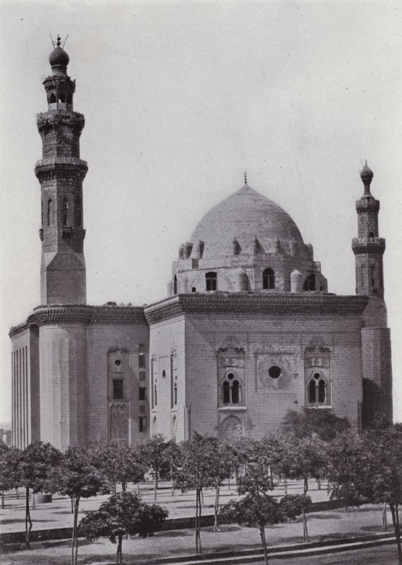 Egypt: Mešita Sultan Hasan (černobílá fotografie) od English Photographer