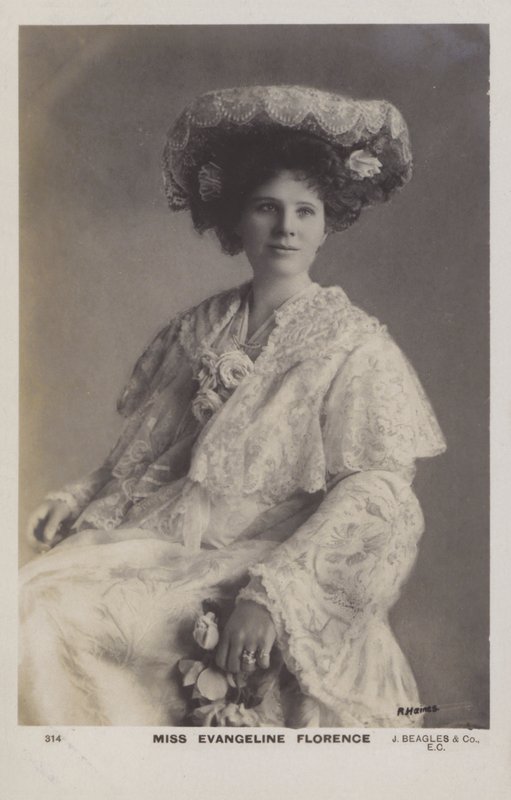 Evangeline Florence, britská sopranistka amerického původu od English Photographer