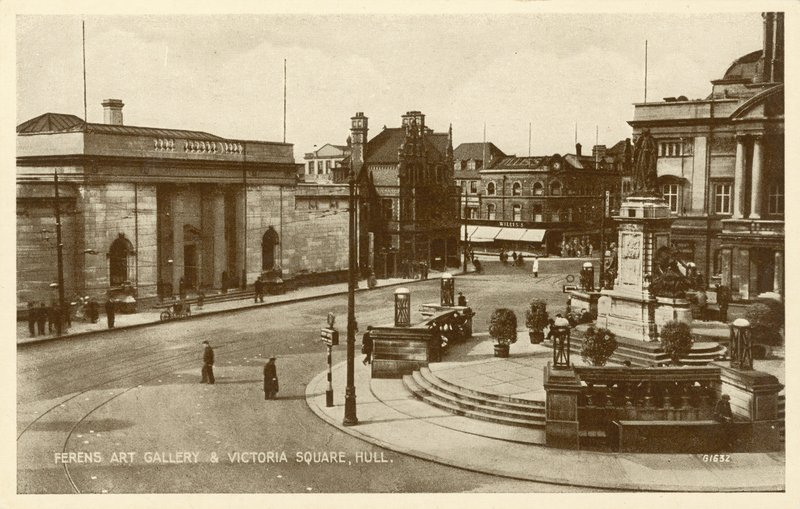 Ferens Art Gallery, Victoria Square, Hull (č/b foto) od English Photographer