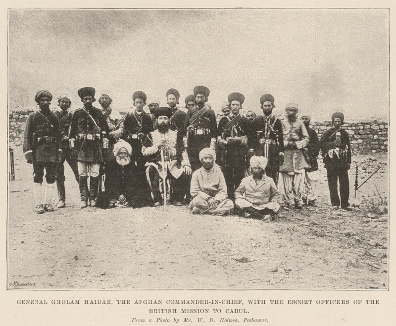 Generál Gholam Haidar, afghánský vrchní velitel, s eskortními důstojníky britské mise v Kábulu od English Photographer