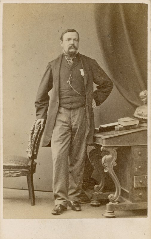 George Augustus Sala, novinář od English Photographer