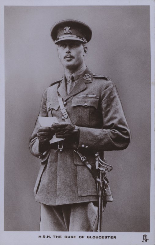 HRH vévoda z Gloucesteru (černobílá fotografie) od English Photographer