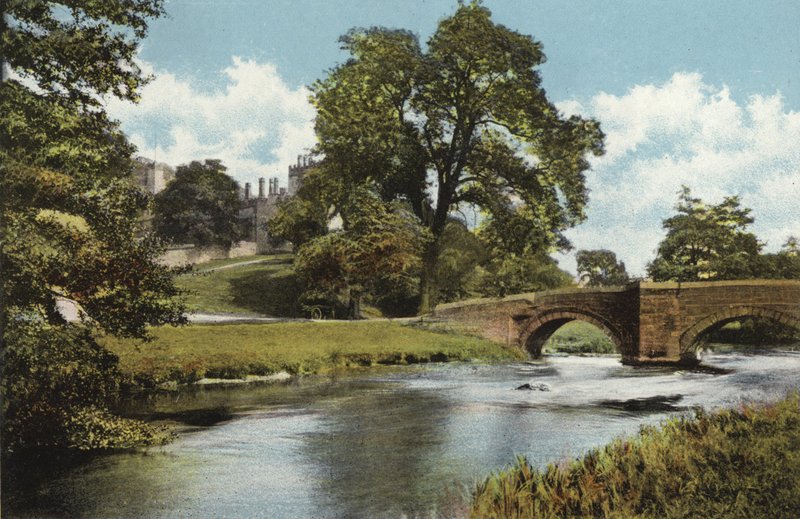Haddon Hall od English Photographer