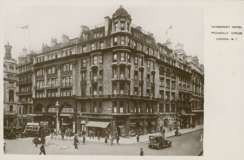 Haymarket Hotel, Piccadilly Circus, Londýn od English Photographer