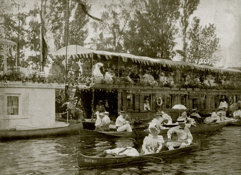 House-Boats v Henley (černobílá fotografie) od English Photographer