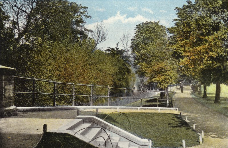 V zahradách Pump Room Gardens, Leamington od English Photographer