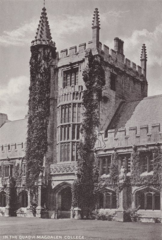 V Quadrangle Magdalen College od English Photographer